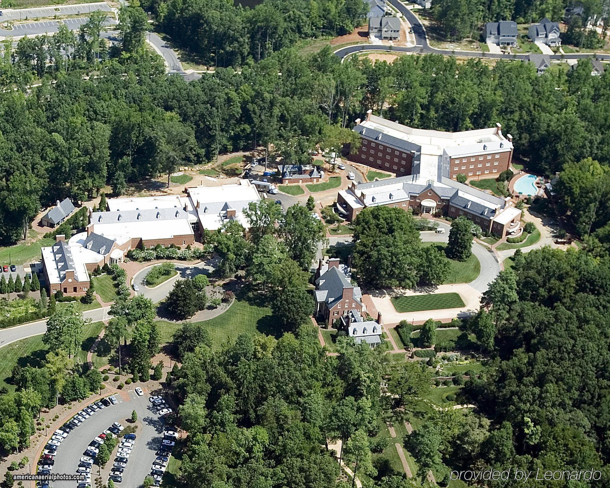 Rizzo Center, A Destination By Hyatt Hotel Chapel Hill Exterior foto